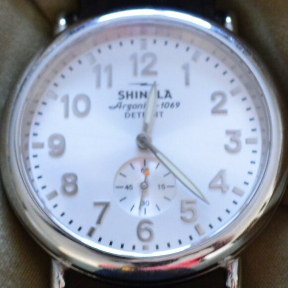 Men’s Shinola Detroit 41mm Runwell Aragonite 1069 Watch - Picture 4 of 4